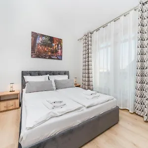 Mb Cracow Apartamento Cracóvia