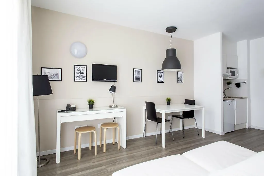 Residencia Universitaria Resa Campus Del Mar Barcelona Apartment